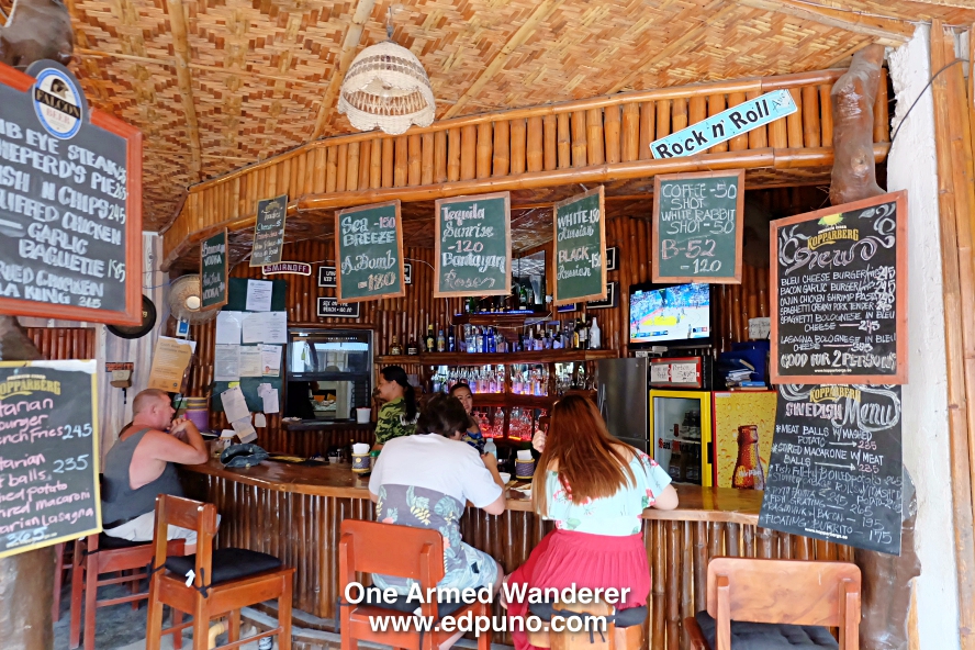 Where to eat in Bantayan Island Cebu? MJ Square, HR Native Restaurant, Tristan's Pizza